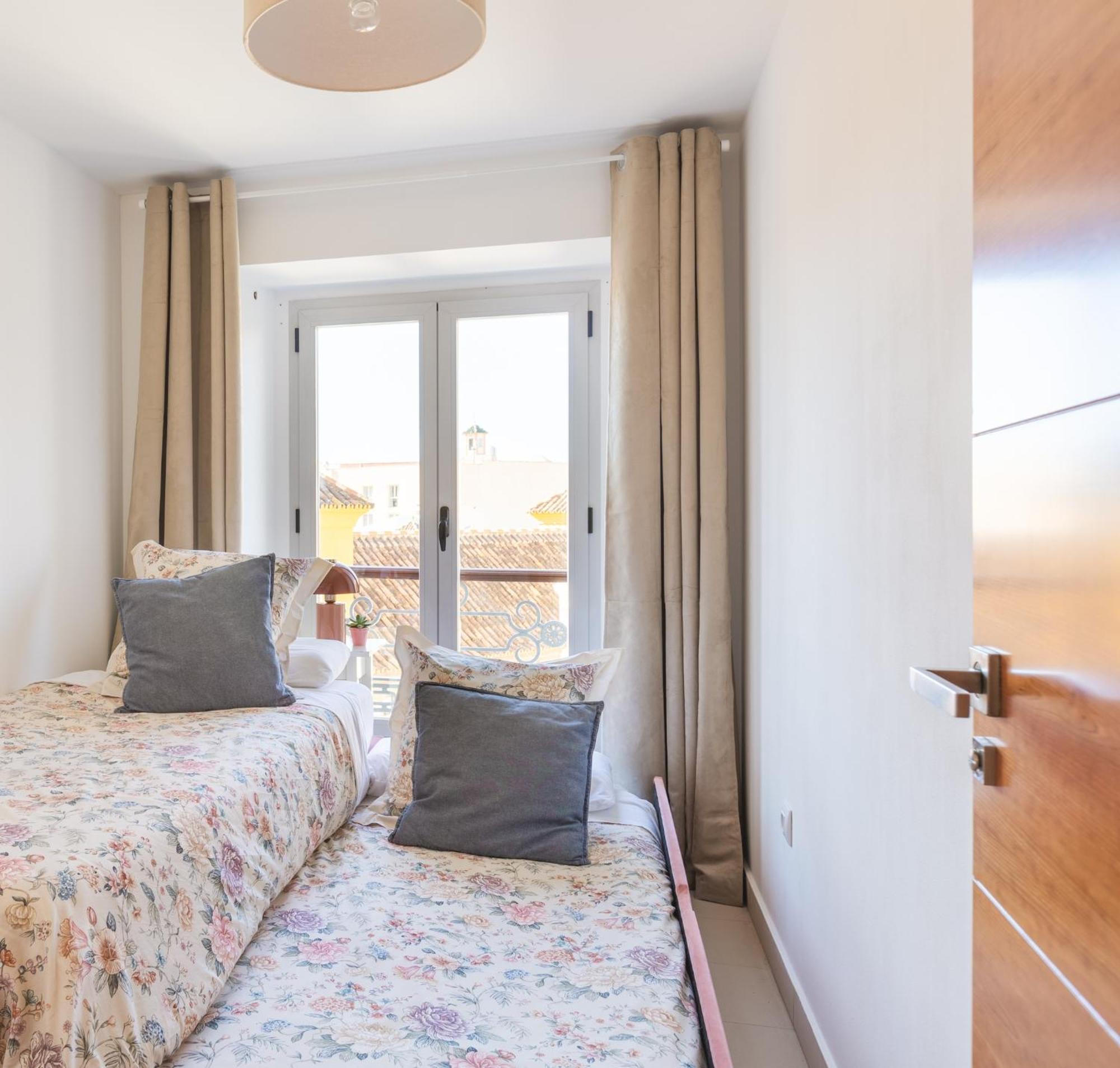 Balcon De La Catedral Apartment Malaga Ngoại thất bức ảnh
